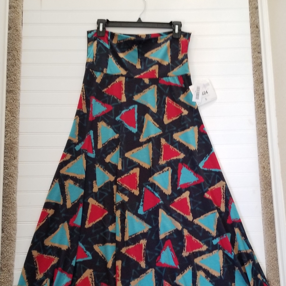 Lularoe - S Maxi Skirt Triangle Pattern